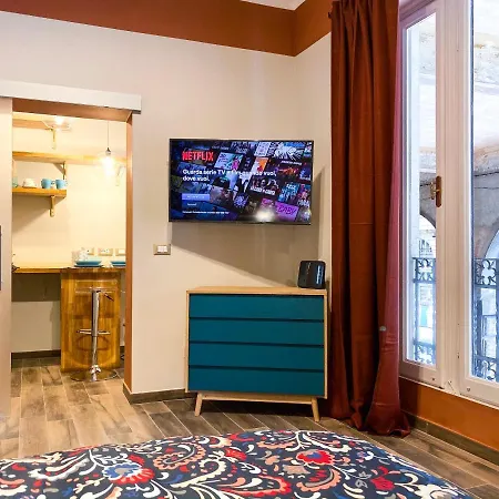 A 2 Passi Dal Centro Genua