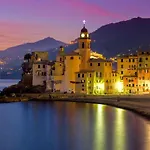 A 2 Passi Dal Centro Genua